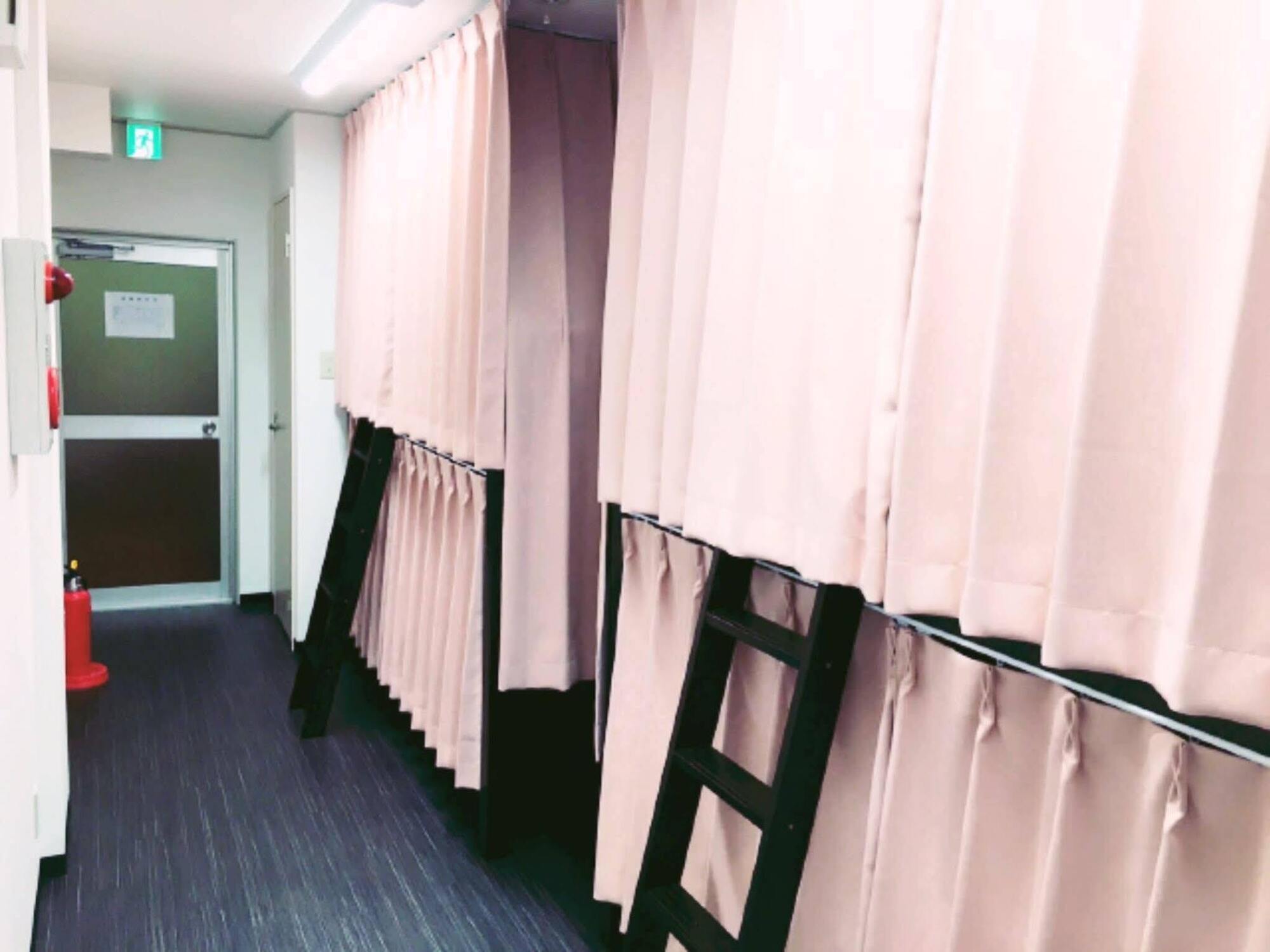 Coco Hostel Namba โอซาก้า ภายนอก รูปภาพ